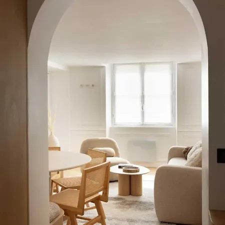 Chic With Ac 3br 6p Palais Garnier Апартаменты Париж