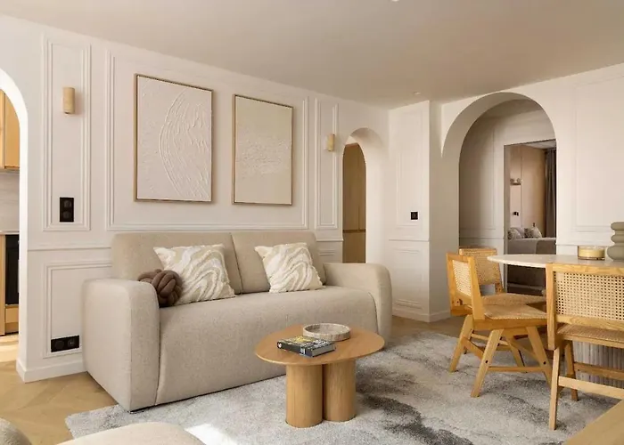 Lägenhet Chic With Ac 3br 6p Palais Garnier Paris